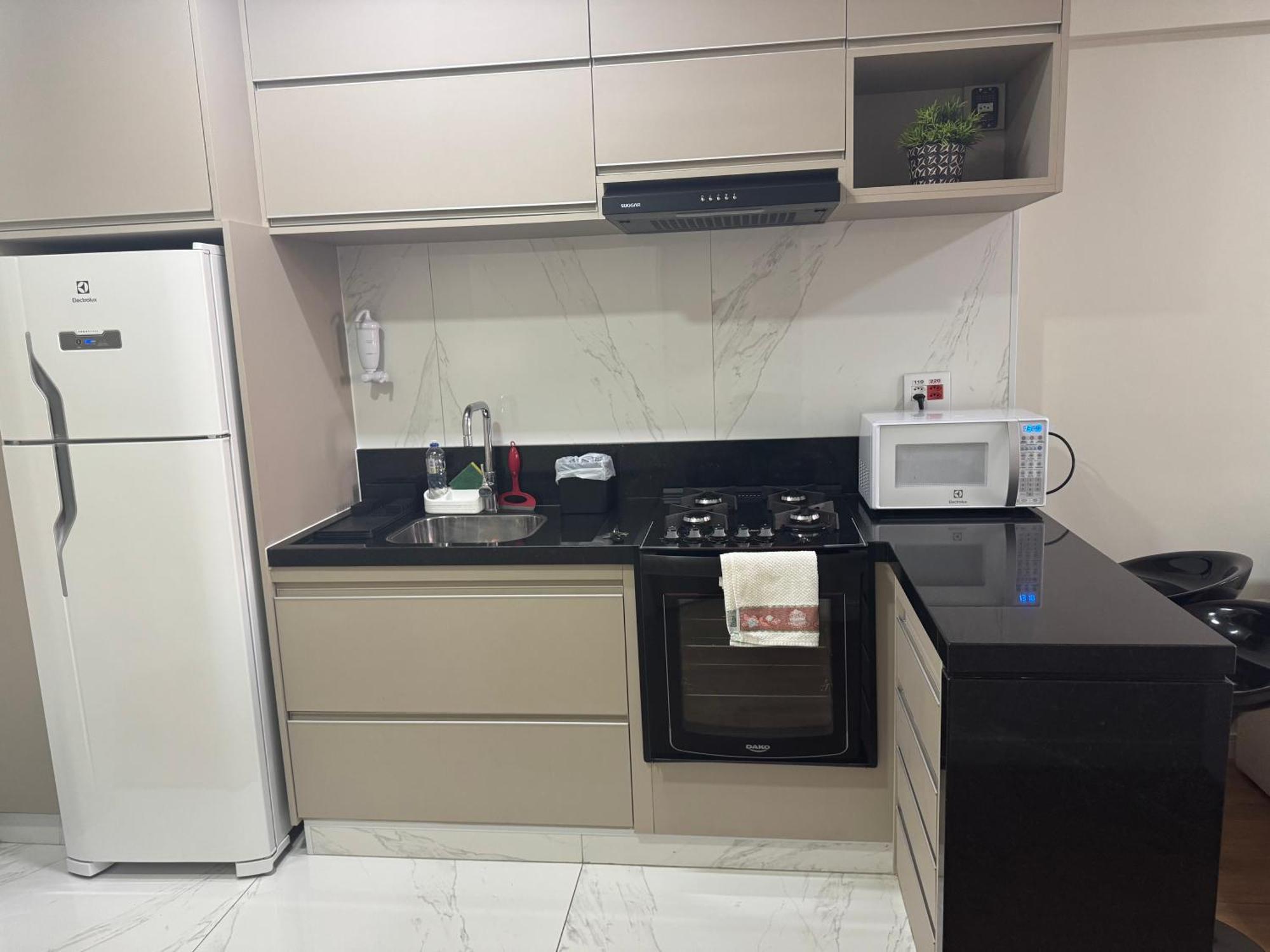 Flat Mobiliado 45 - L Hirondelle * Campinas (Sao Paulo)